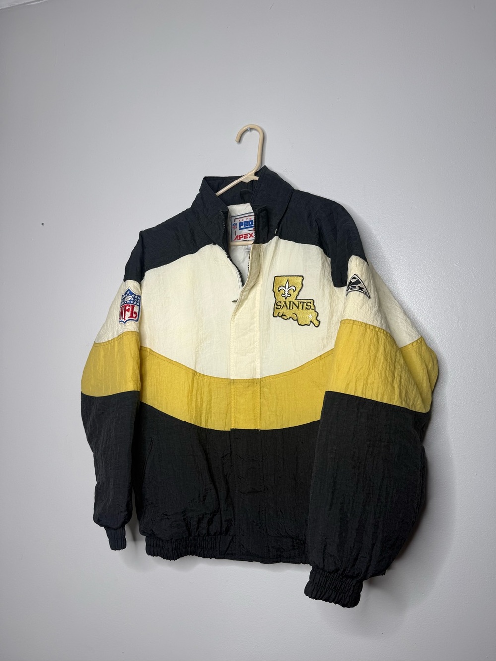 Pro Player Apex NFL New Orleans Saints Black, Yellow & White Pullover Jacket